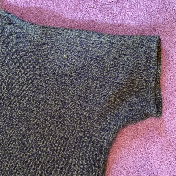 Woman’s Relativity fringed top - Picture 4 of 7